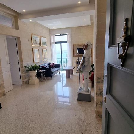 Grand Harbour View Apartment วัลเลตตา ภายนอก รูปภาพ