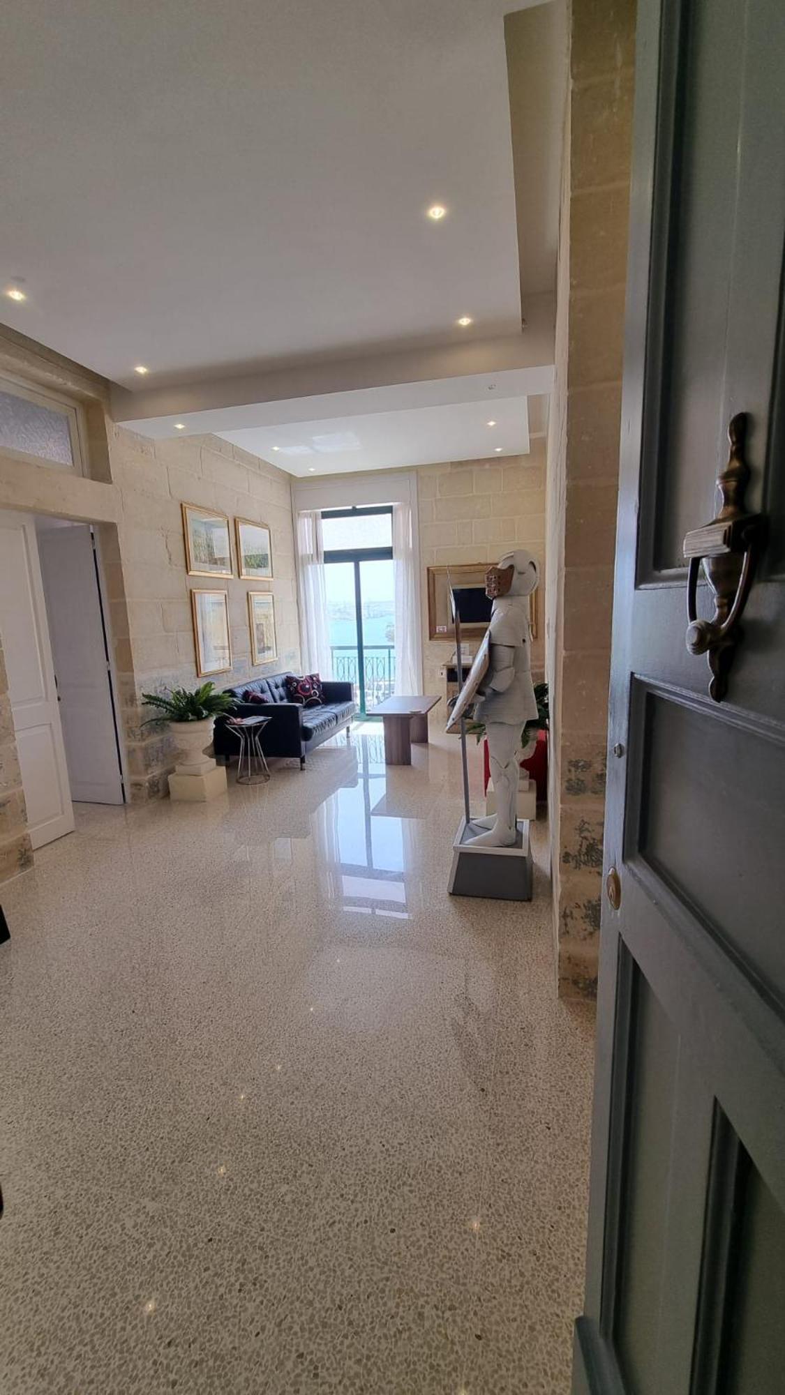 Grand Harbour View Apartment วัลเลตตา ภายนอก รูปภาพ